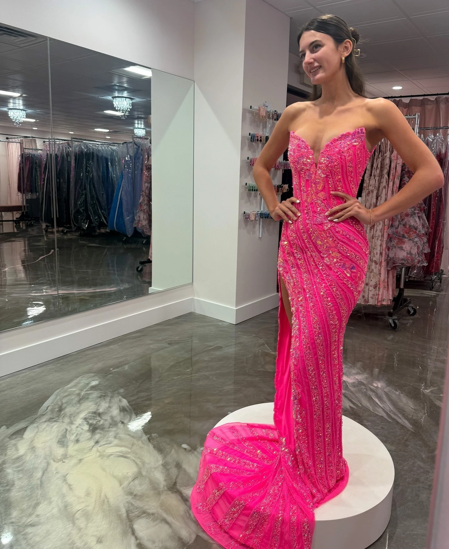 Gallery Image #slidesGrid0