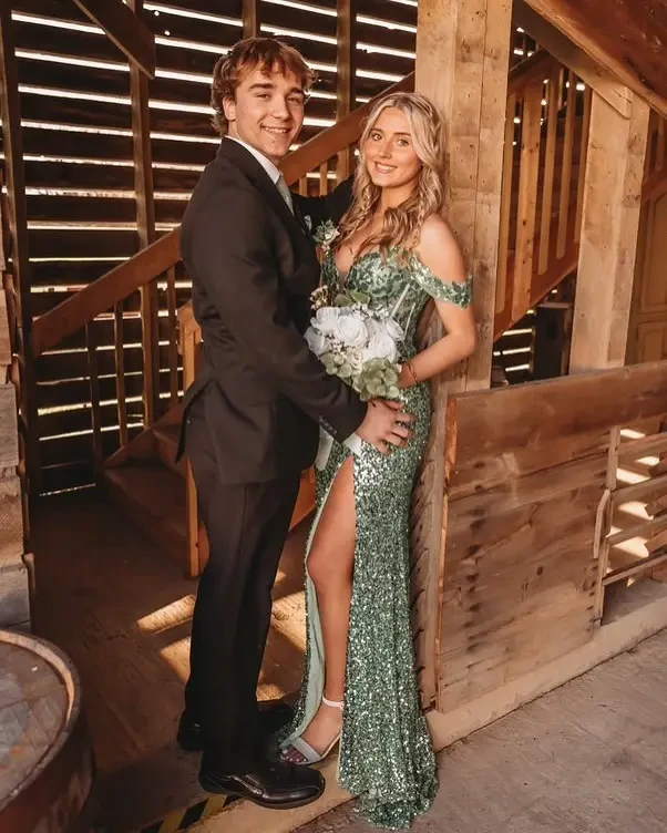 Gallery Image #slidesGrid11